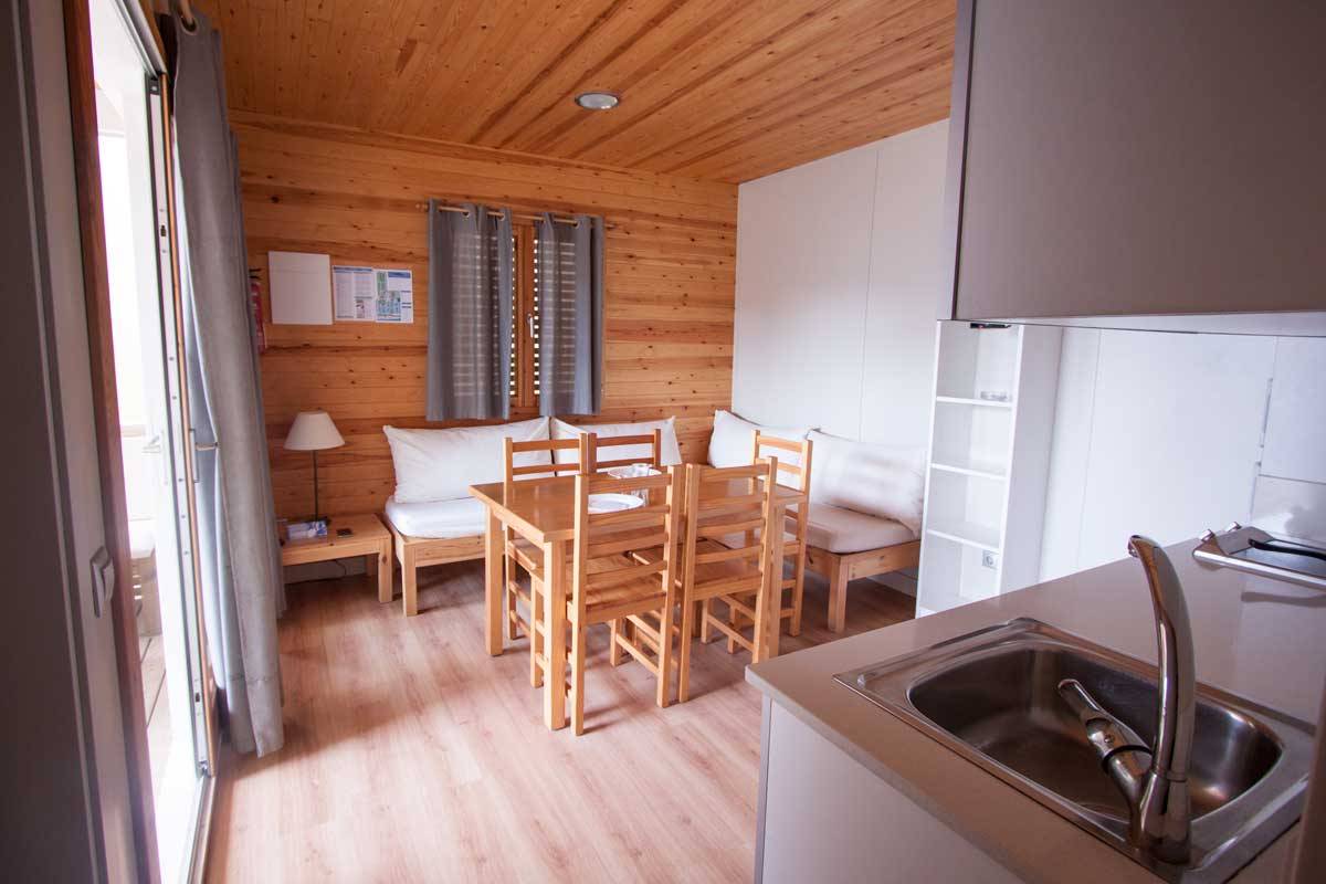 Camping Joan - bungalow Costa Confort White dinning-room