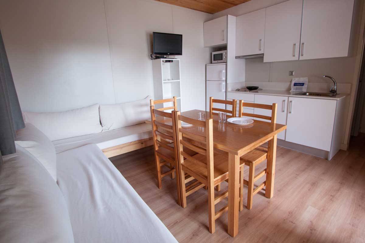 Camping Joan - bungalow Costa Confort White dinning-room