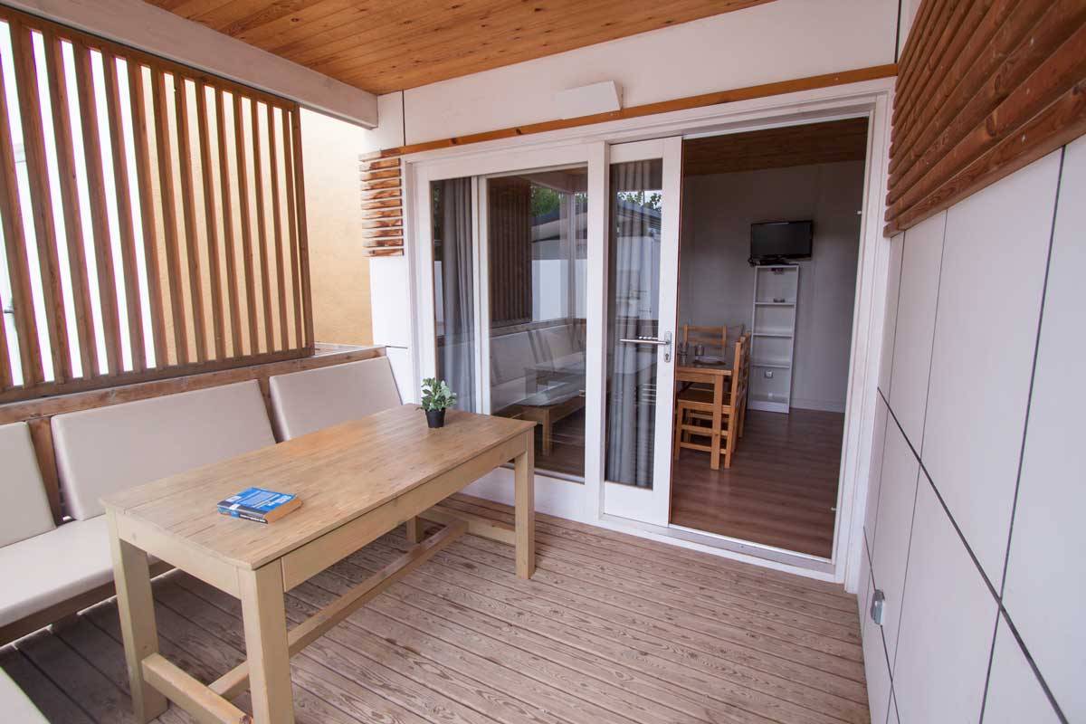 Camping Joan - bungalow Costa Confort White terrace
